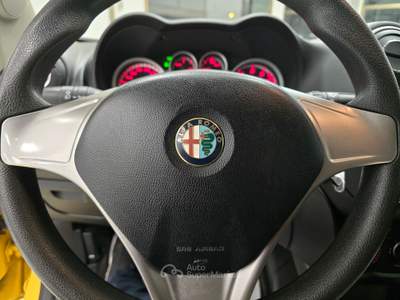 Alfa Romeo MiTo 78 CV 8V S&S Distinctive Sport Pack NEOPATENTATI Giallo usata Rovigo