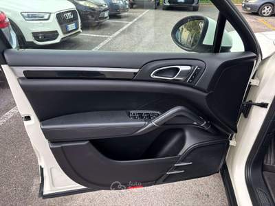 Porsche Cayenne Cayenne 4.8 S tiptronic Bianco usata Castel Gandolfo