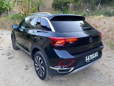 Volkswagen T-Roc SCR 150 CV DSG R-Line Nero usata Patti