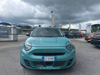 Fiat 600 600 1.2 hybrid La Prima 110cv auto PARI AL NUOVO Nero usata Marino