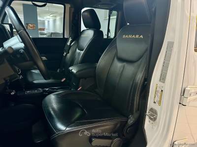 Jeep Wrangler Wrangler Unlimited 2.8 CRD Sahara A. Bianco usata Fonte Nuova