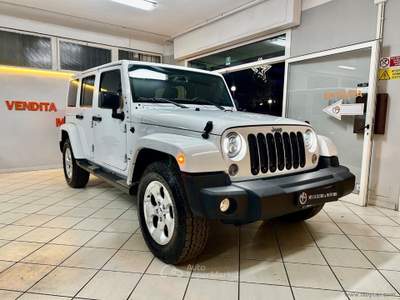 Jeep Wrangler Wrangler Unlimited 2.8 CRD Sahara A. Bianco usata Fonte Nuova