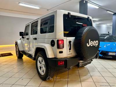 Jeep Wrangler Wrangler Unlimited 2.8 CRD Sahara A. Bianco usata Fonte Nuova