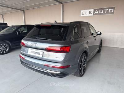 Audi Q7 50 TDI 286cv quattro S Line Identity Black Grigio usata Sedriano
