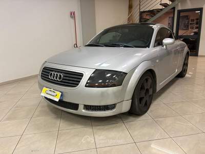 Audi TT VEICOLO DA PREPARARE Argento usata Vigliano Biellese