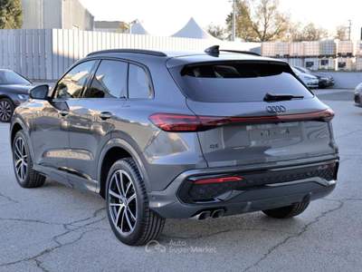 Audi Q5 NEW 2.0 Tdi Quattro 204cv S-tronic S-line edition Grigio usata Civita Castellana