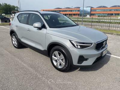 Volvo XC40 B3 (Benzina/Hybrid) Automatico Essential - NUOVA Grigio usata Crocetta del Montello