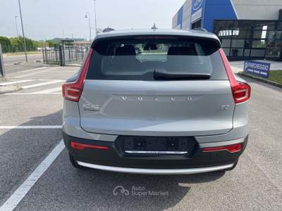 Volvo XC40 B3 (Benzina/Hybrid) Automatico Essential - NUOVA Grigio usata Crocetta del Montello