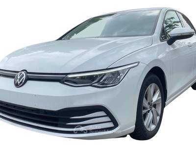 Volkswagen Golf 2.0 TDI 1st Edition Life Bianco usata Oderzo