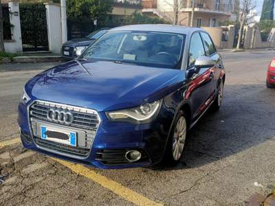 Audi A1 S tronic Admired Sport Blu/Azzurro usata Valenzano