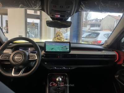 Jeep Avenger 100 CV Summit Bianco usata Seregno