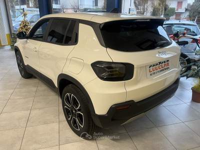 Jeep Avenger 100 CV Summit Bianco usata Seregno