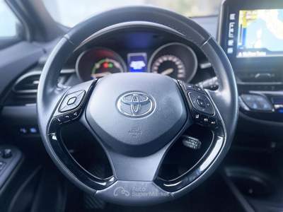 Toyota C-HR E-CVT 98CV E6 Neo - 2018 Bianco usata Roma