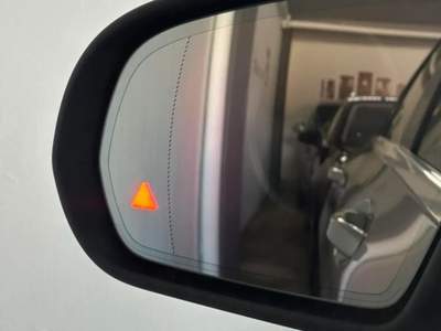 Mercedes-Benz Classe C Versione restyling, ideale per chi cerca un’auto raffinata Oro usata Avezzano