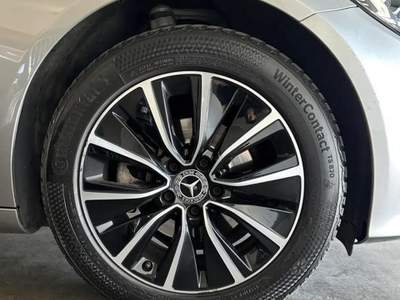 Mercedes-Benz Classe C Versione restyling, ideale per chi cerca un’auto raffinata Oro usata Avezzano