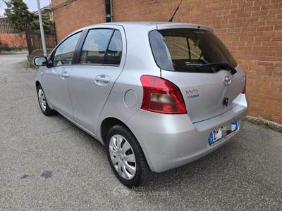 Toyota Yaris 5 porte M-MT Sol Grigio usata CASELETTE