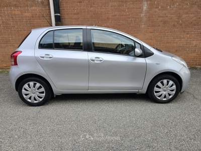 Toyota Yaris 5 porte M-MT Sol Grigio usata CASELETTE