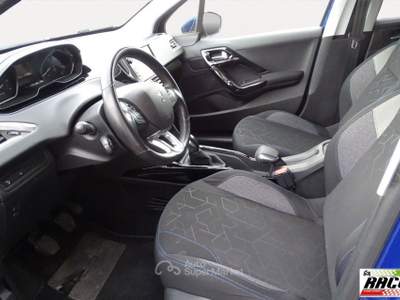 Peugeot 2008 2008 BlueHDi 110 S&S Active Blu/Azzurro usata Pieve a Nievole