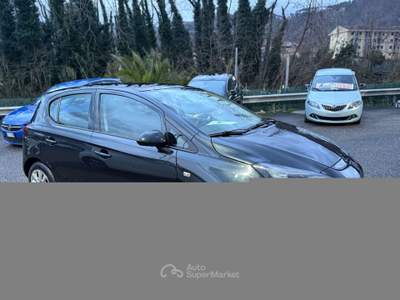 Opel Corsa Corsa 1.4 90 CV GPL Tech 5p. n-Joy Nero usata Cava de' Tirreni
