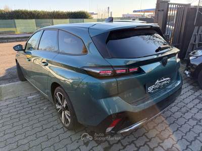 Peugeot 308 308 BlueHDi 130 S&S EAT8 SW Allure Pack Verde usata Alessandria