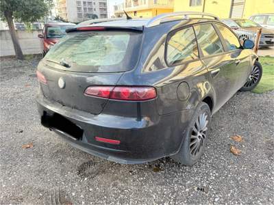 Alfa Romeo 159 JTDm Sportwagon Nero usata ALTAMURA