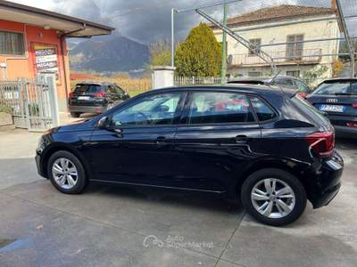 Volkswagen Polo Polo VI 2017 5p 1.6 tdi Comfortline 95cv Nero usata Sassano