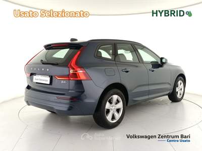Volvo XC60 2.0 b4 momentum awd auto Blu/Azzurro usata Bari