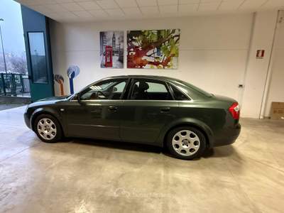 Audi A4 A4 2.5 V6 tdi quattro 180cv Verde usata Pianoro