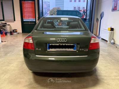 Audi A4 A4 2.5 V6 tdi quattro 180cv Verde usata Pianoro