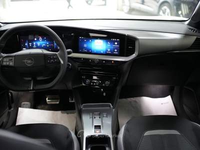 Opel Mokka-e 1.2 Turbo 130 CV aut. GS Bianco usata Pozzuoli