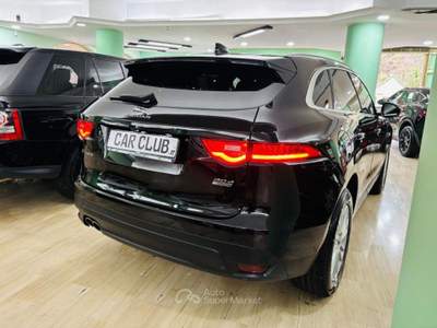 Jaguar F-Pace  2.0d 180 CV AWD aut. Portfolio Nero usata Morano Calabro