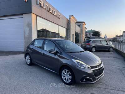 Peugeot 208 208 5p 1.2 puretech Active 82cv Grigio usata Rosà