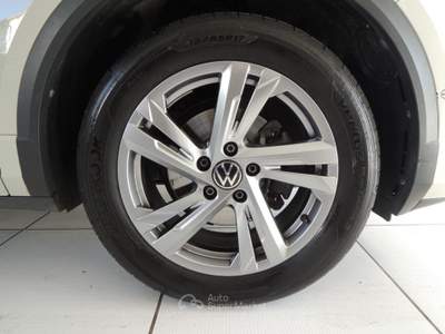 Volkswagen T-Roc 1.0 TSI R-Line Beige usata Venezia