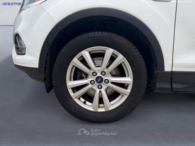Ford Kuga Kuga 2.0 Tdci 150 Cv S&amp;S 4wd Powershift Business Bianco usata Cassola