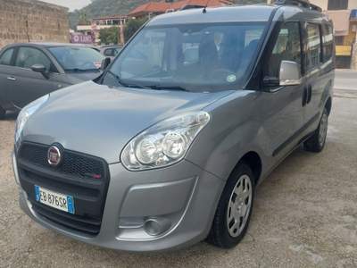 Fiat Doblò FIAT DOBLO 1.6 MULTIJET Grigio usata Maddaloni Fiat Doblò FIAT DOBLO 1.6 MULTIJET Grigio usata Maddaloni