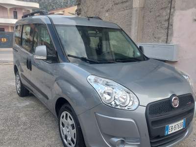 Fiat Doblò FIAT DOBLO 1.6 MULTIJET Grigio usata Maddaloni