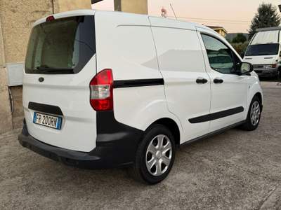 Ford Transit Courier FORD TRANSIT COURRIER Bianco usata Maddaloni
