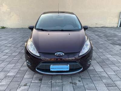 Ford Fiesta Ford Fiesta 1.4 Gpl 95cv 5 porte Marrone usata Pompei