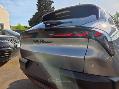 Alfa Romeo Junior 1.2 145 CV Hybrid eDCT6 Speciale Grigio usata Taranto