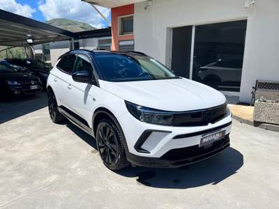 Opel Grandland Grandland 1.5 Ecotec GS Line AT8 131 cv Bianco usata Sassano