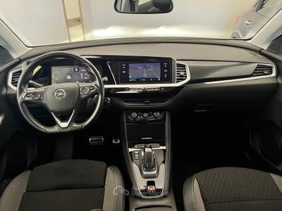 Opel Grandland Grandland 1.5 Ecotec GS Line AT8 131 cv Bianco usata Sassano