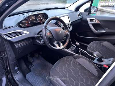Peugeot 2008 2008 1.6 Bluehdi 100cv Active Nero usata Sassano