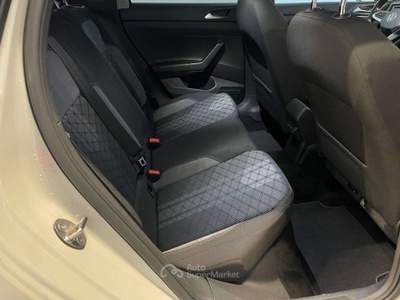 Volkswagen Taigo R- Line 1.0 TSI Beige usata Pove del Grappa