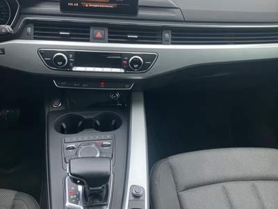 Audi A4 AVANT 2.0 TDì 150 S tronic Business Argento usata LIVORNO