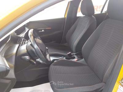Peugeot 208 II 2019 1.2 puretech Active s PROMO. FINANZIAMENTO Giallo usata Brugherio
