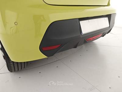 Peugeot 208 PureTech 100 Stop&Start 5 porte Active Giallo usata Capua
