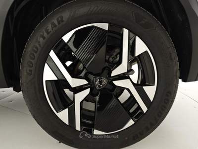 Peugeot 2008 PureTech 100 S&S Allure Bianco usata Capua