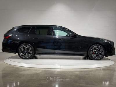 BMW Serie 5 520d 520 d 48V xDrive Touring Msport Pro M Sport PR. REALE Nero usata San Biagio di Callalta