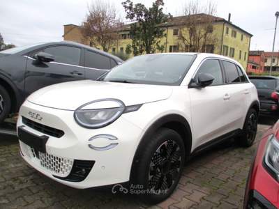 Fiat 600 Hybrid DCT MHEV LaPrima - FULL OPTIONAL Bianco usata Mogliano Veneto
