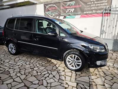 Volkswagen Touran Touran Business 2.0 TDI 140 CV Highline Nero usata Veglie